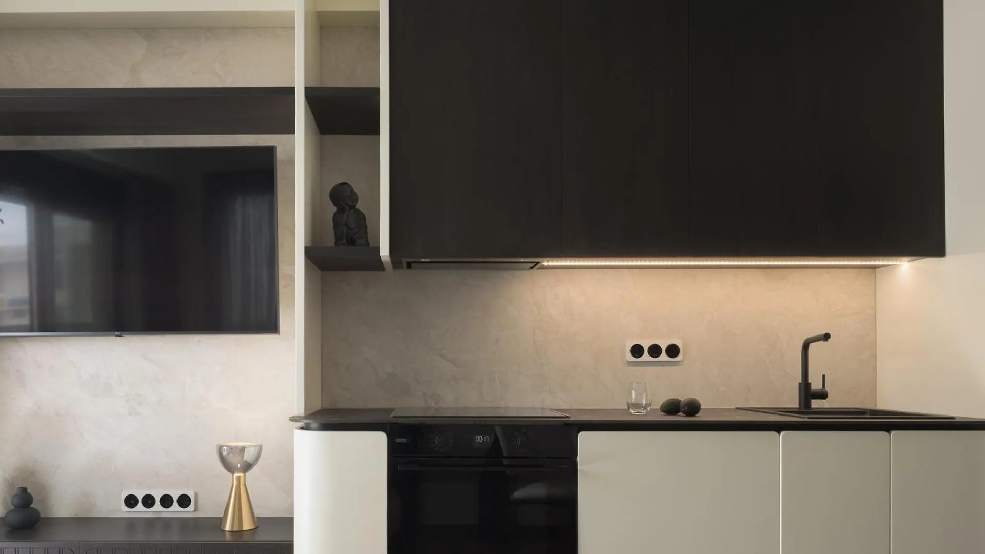 Отель Allegro Suites Ретимно